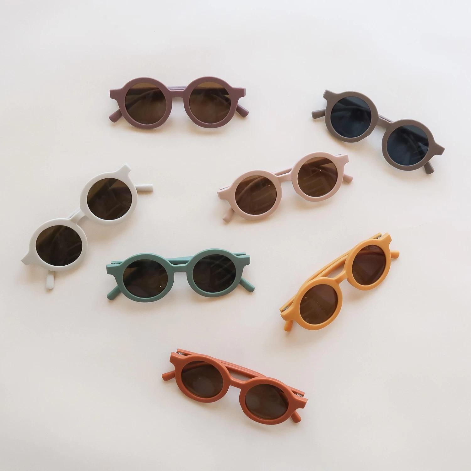 Trendy Sunglasses - Image 3