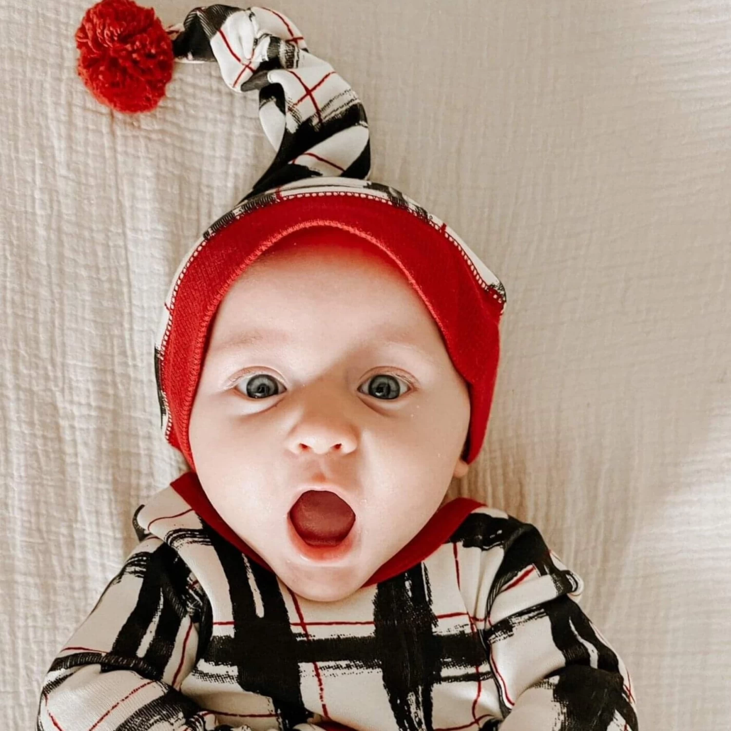 L'oved Baby Organic Christmas Day Plaid Sleeper + Hat
