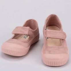 Igor Irene MC, Maquillaje