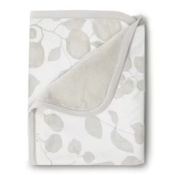 Oilo Leaf Cuddle Blanket