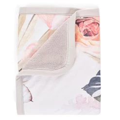 Oilo Vintage Bloom Cuddle Blanket