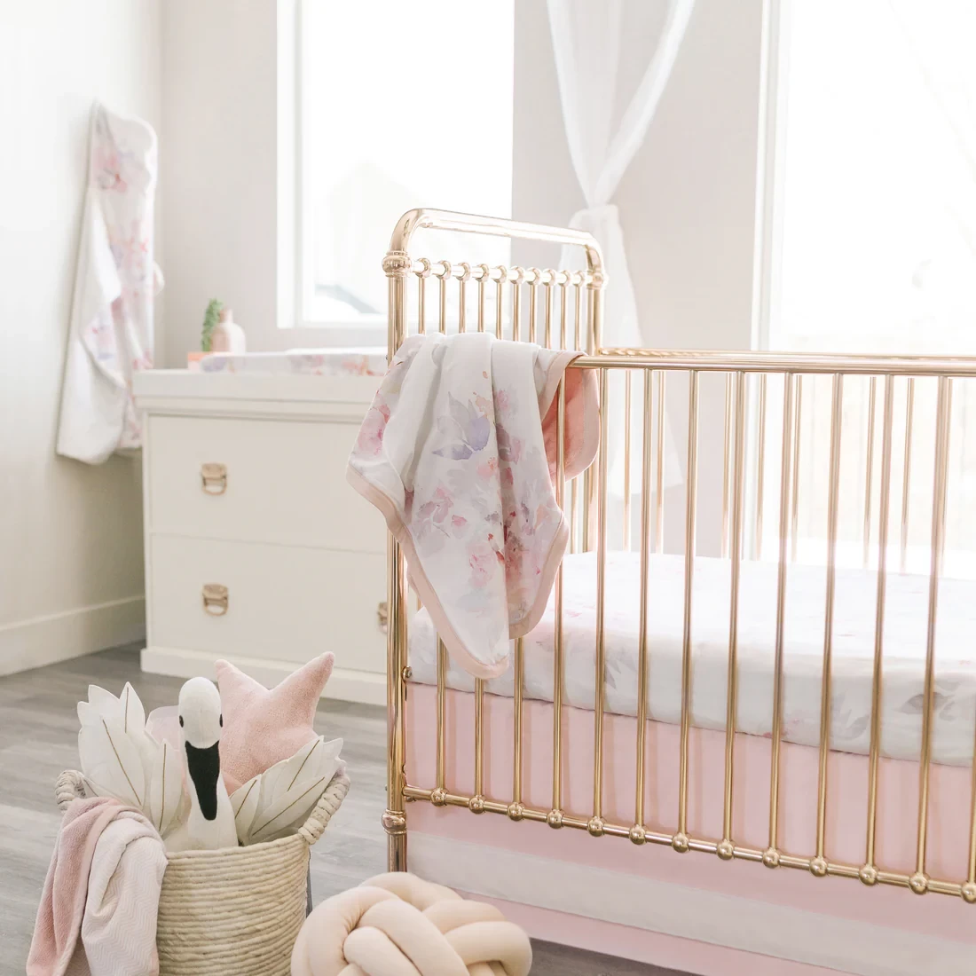 Oilo Prime Floral Cuddle Blanket - Image 2