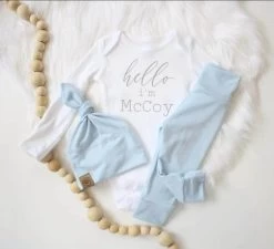 Cursive Hello I'm New Here Onesie - White & Grey